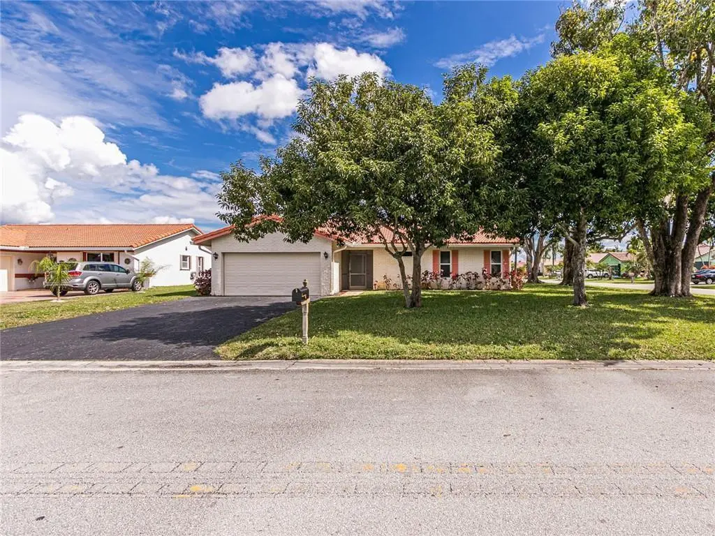 Photo 2 at 7000 NW 107th Avenue, Tamarac