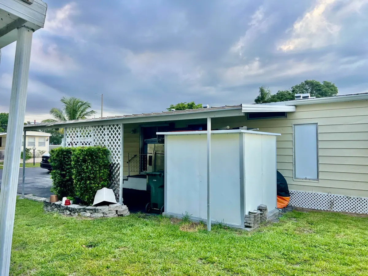 IMG_2705 at 6730 NW 45th Terrace Lot Q-04, Coconut Creek