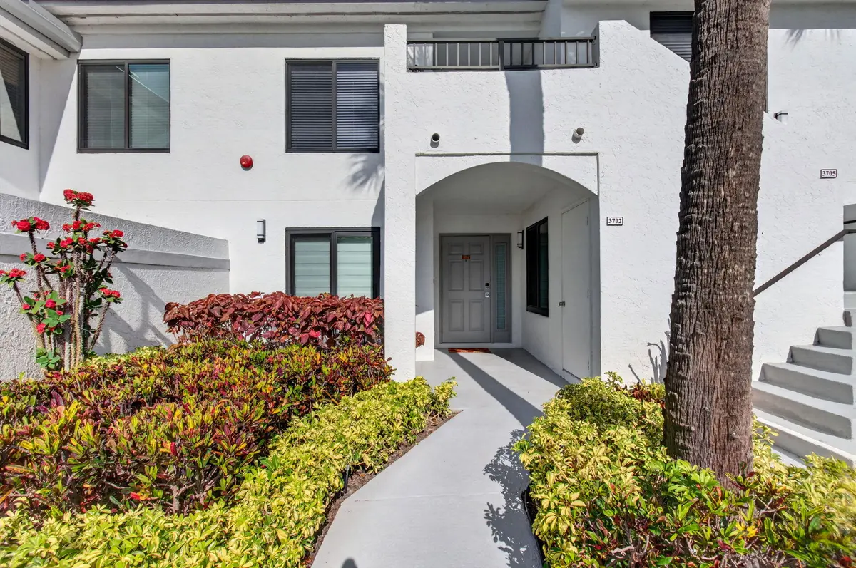 Front Entry at 15782 Loch Maree Lane 3702, Delray Beach