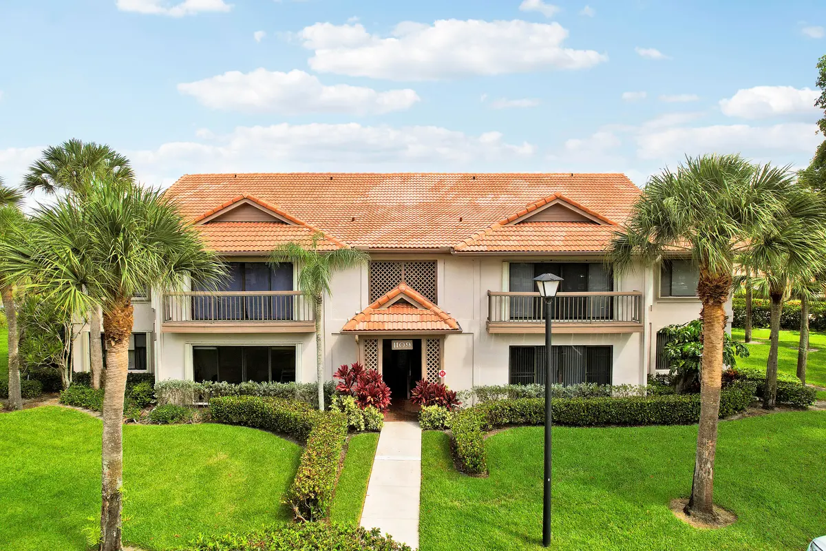 Building Main Entrance at 1109 Duncan Circle 203, Palm Beach Gardens