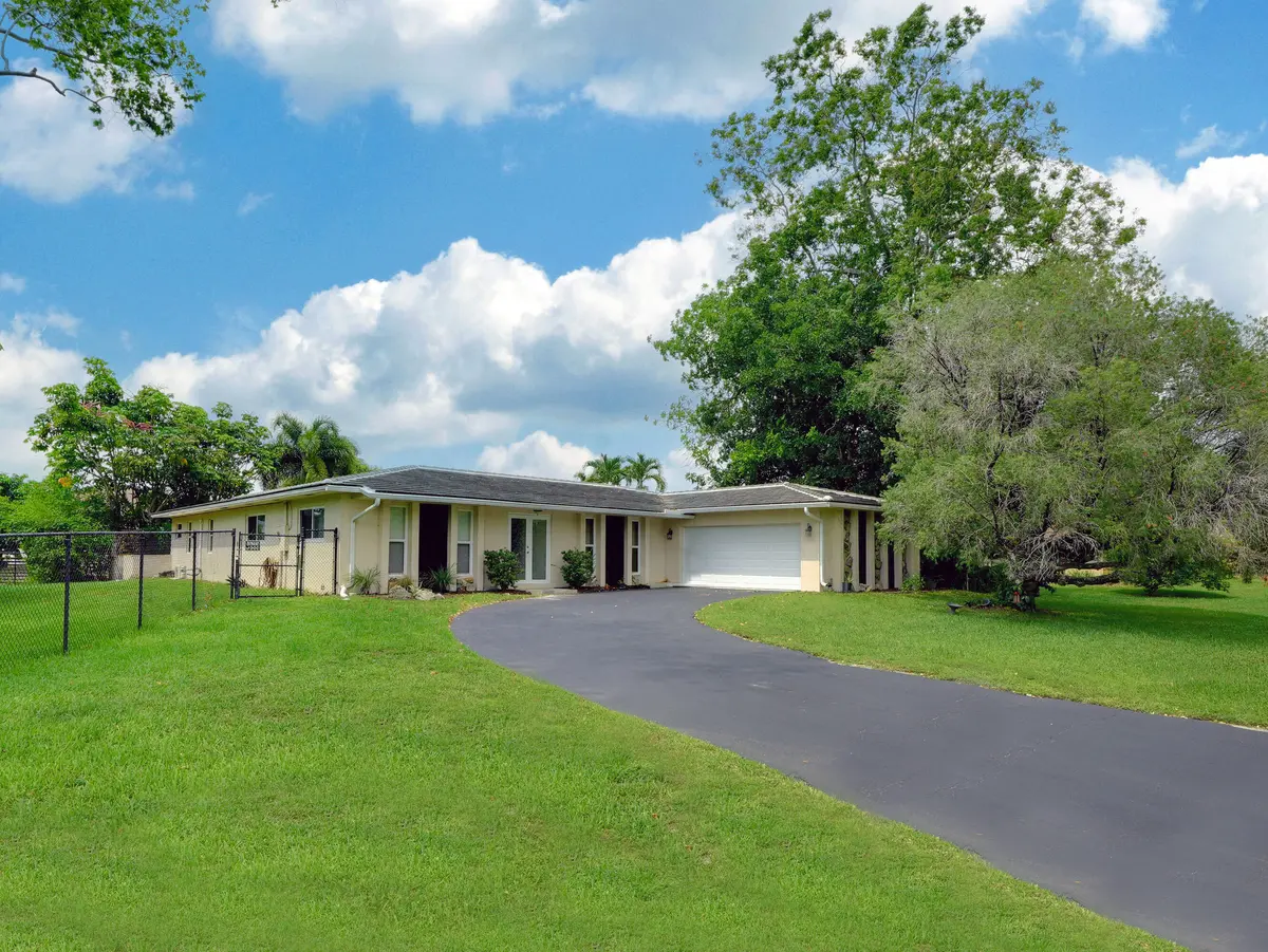 1 Exterior Frnt (1) at 11901 NW 25th Street, Plantation