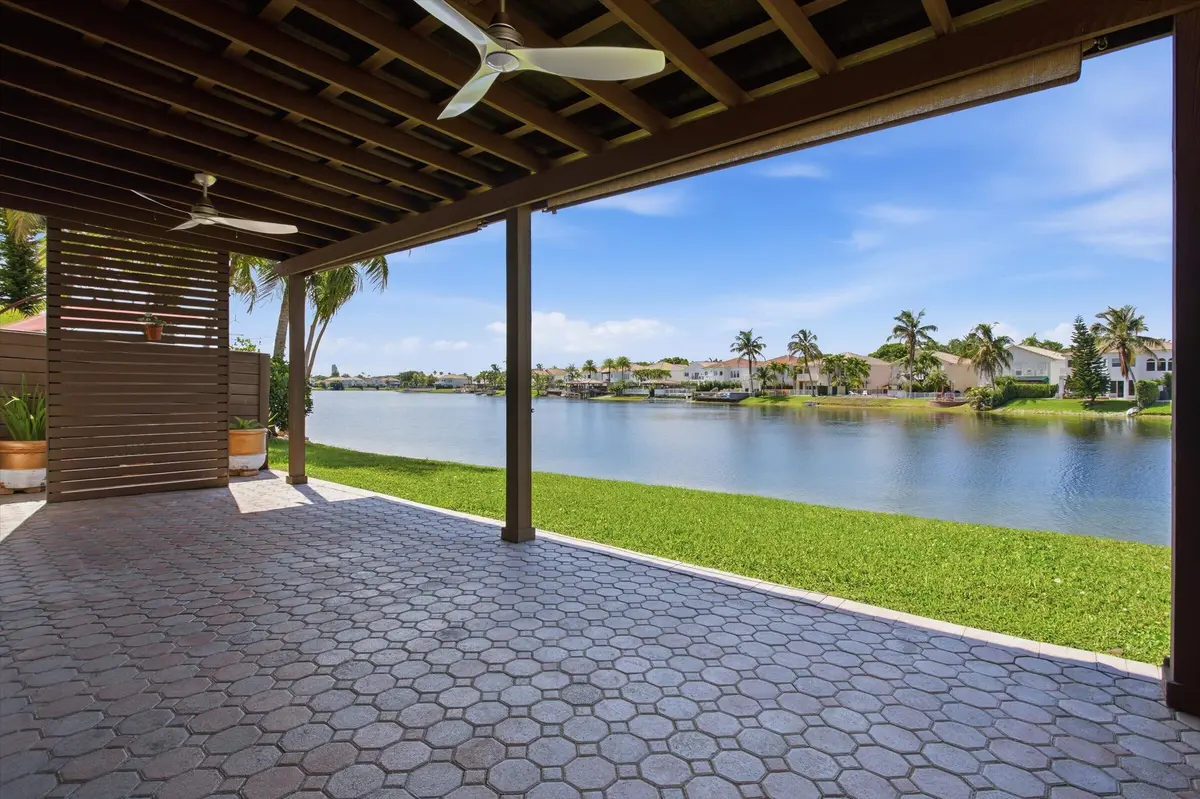 35-photo-32 at 11180 NW 73rd Street, Doral