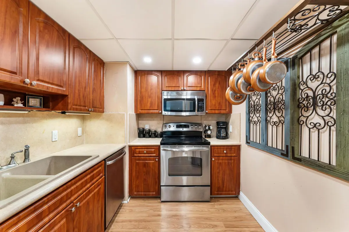 Kitchen at 5600 N Flagler Drive 402, West Palm Beach