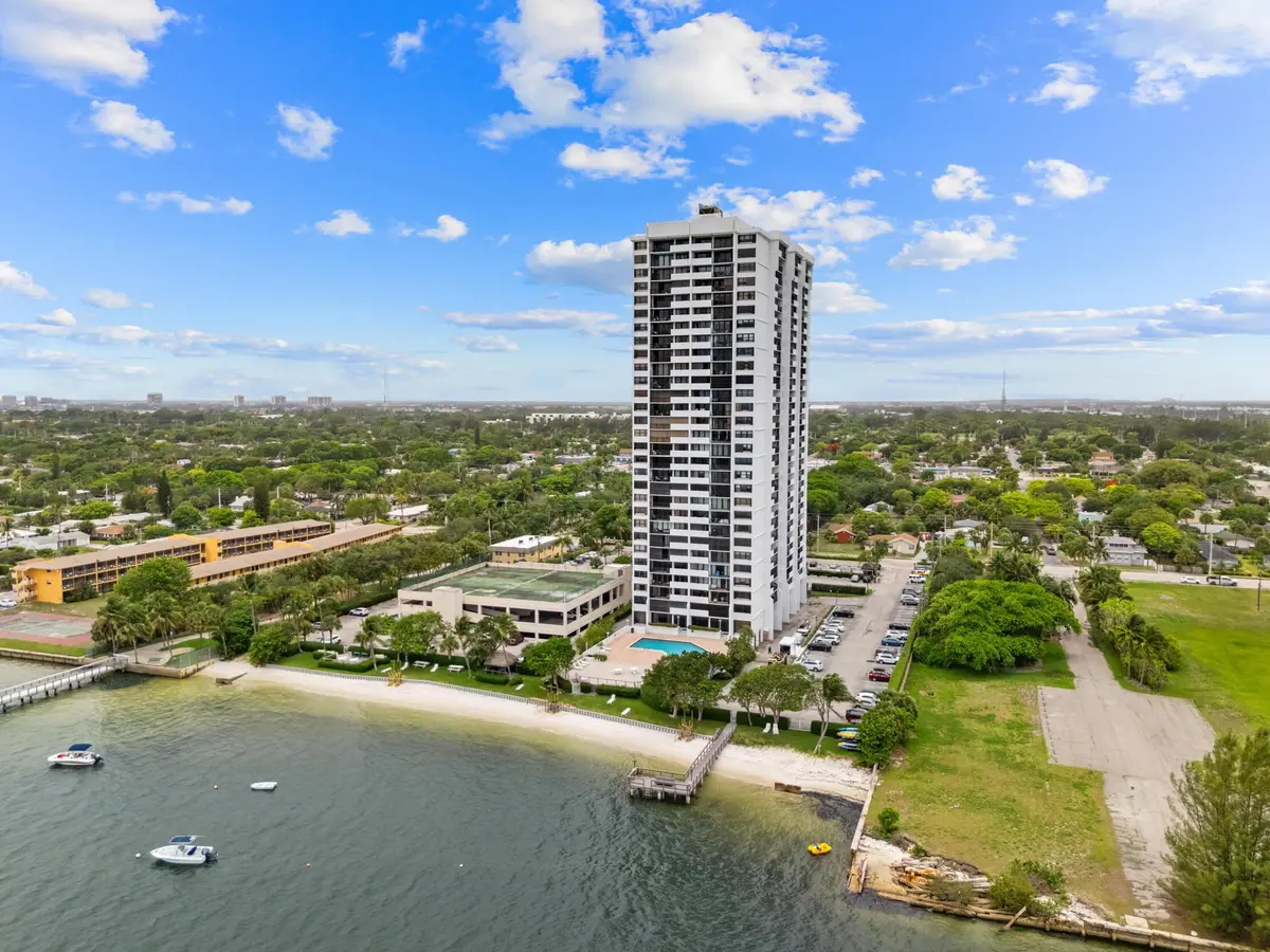 Aerial at 5600 N Flagler Drive 402, West Palm Beach