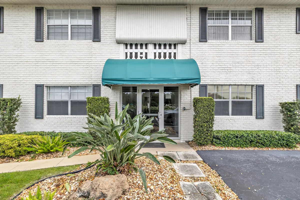 GA Exterior at 298 SW 6th Street 204, Boca Raton