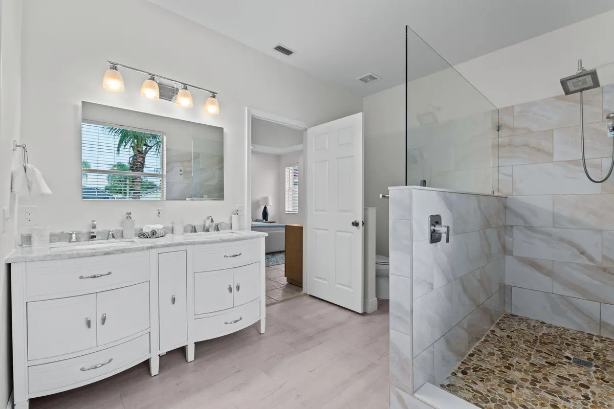 27-web-or-mls-A7406435 at 5954 NW 74th Street, Parkland