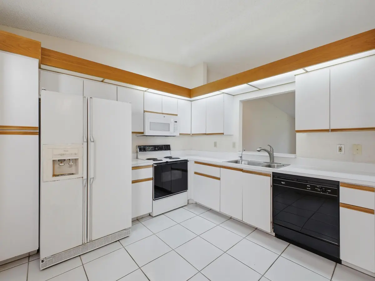 Kitchen 1 at 6200 Kings Gate Circle, Delray Beach