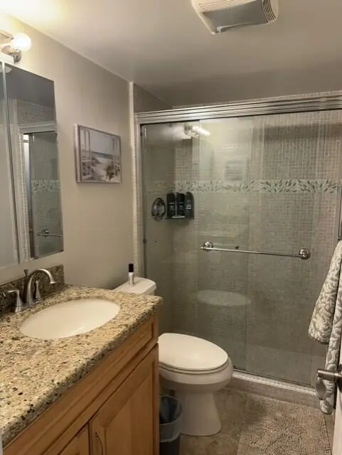 8528d45b-f569-4976-8207-9176e48b3d6c at 121 Wettaw Lane 115, North Palm Beach