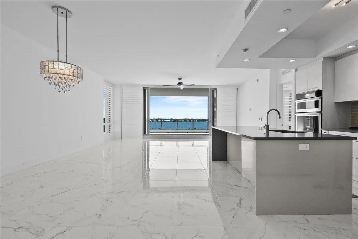 Kitchen/dining/living at 1 Water Club Way 604, North Palm Beach
