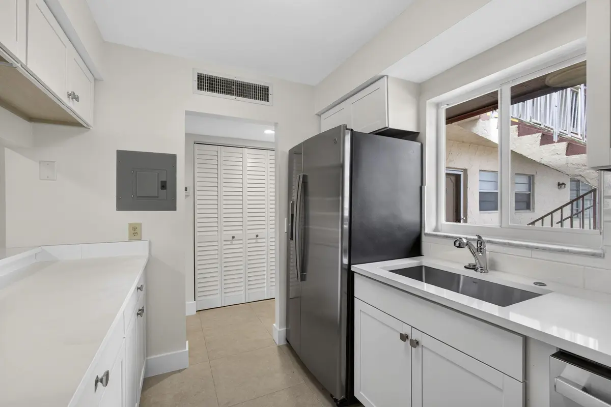 15-web-or-mls-BS1A8387 at 12020 W GREENWAY Drive 101, Royal Palm Beach