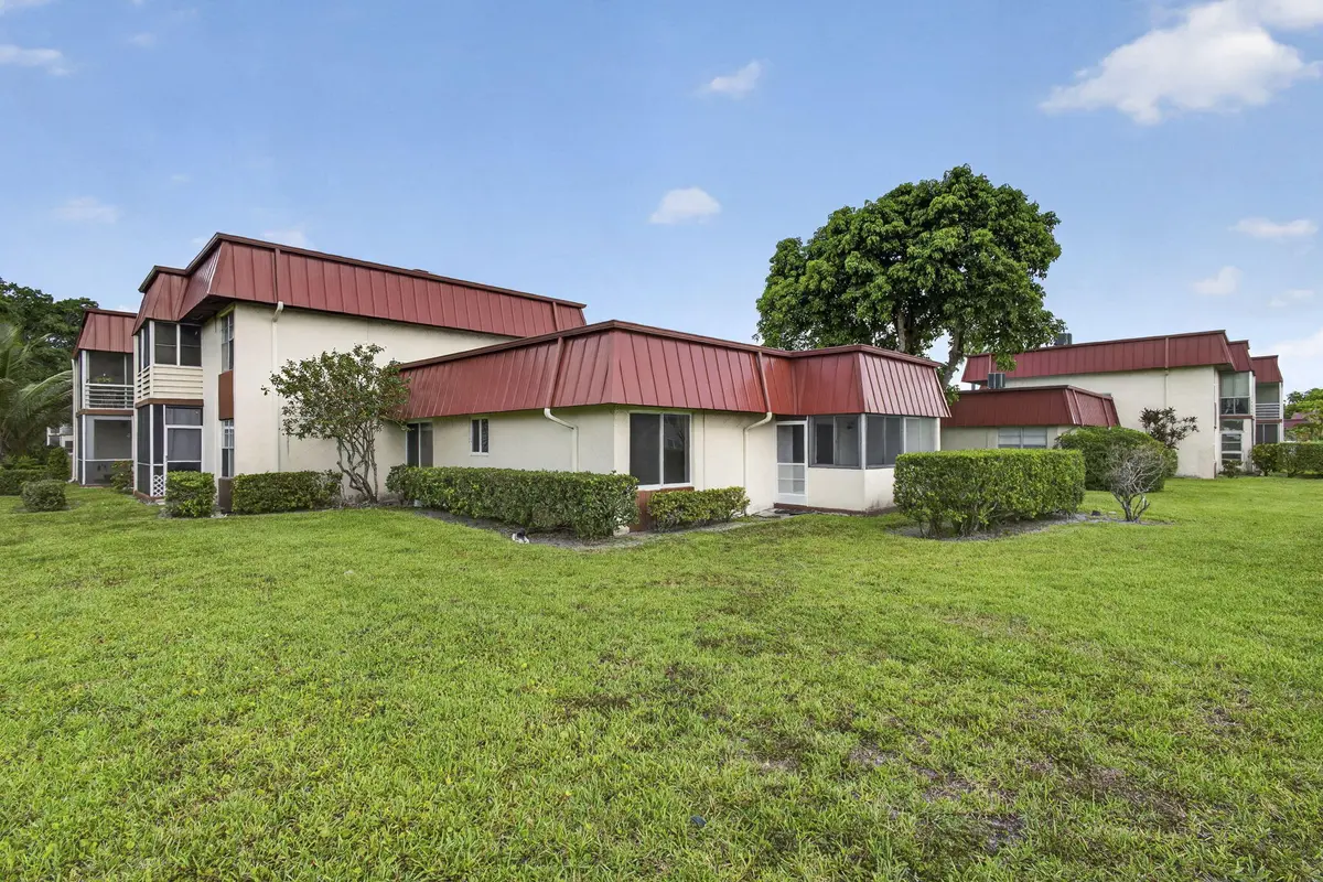 50-web-or-mls-BS1A8556 at 12020 W GREENWAY Drive 101, Royal Palm Beach