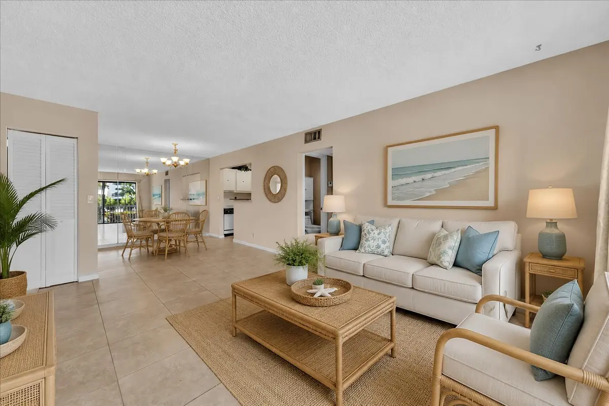 Furnished Lvgrm - 5af9961b-293f-47ab-b56 at 180 Cypress Club Drive 816, Pompano Beach