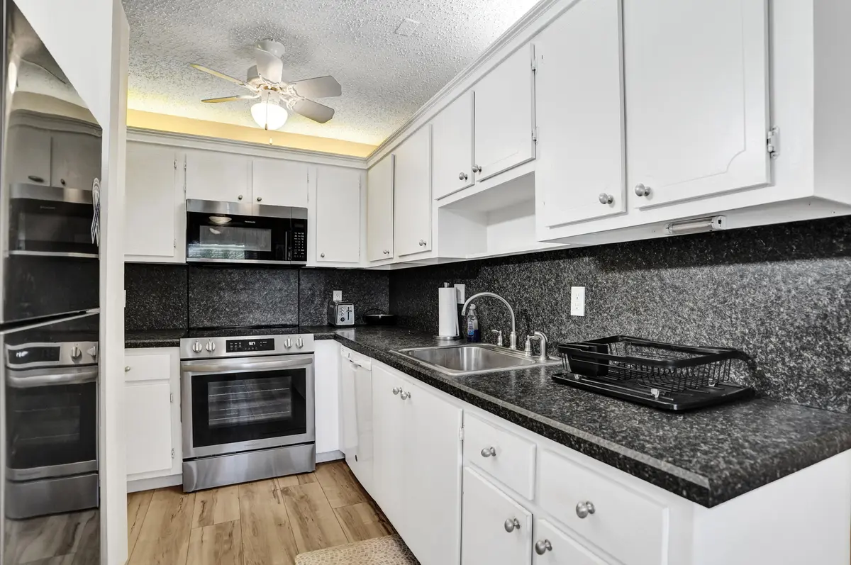 DSC06349 at 1050 Citrus Way 203, Delray Beach