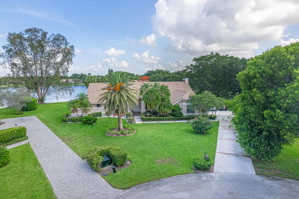 Aerial at 7511 Brigantine Lane, Parkland