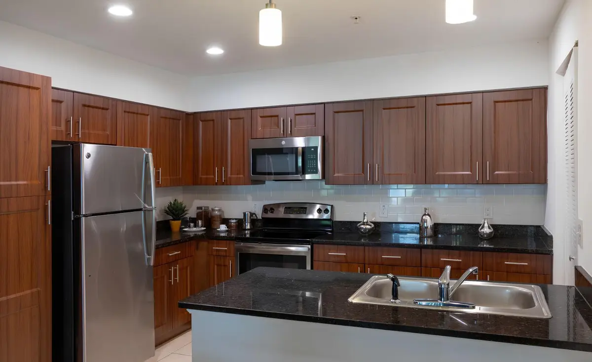 1517 Cameron Samuel Lane, West Palm Beach, FL – photo 2