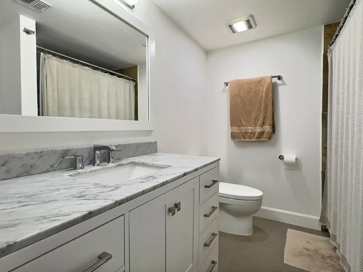 a1a6c0fc7fb364392506cf9427442a5a8b9cf45a at 3017 N Oakland Forest Drive 308, Oakland Park