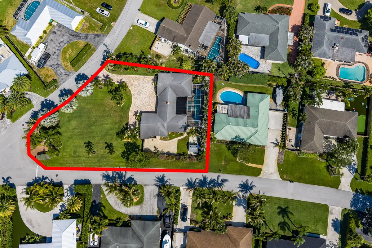 18 Saddleback Road a-11 copy at 18 Saddleback Road, Tequesta