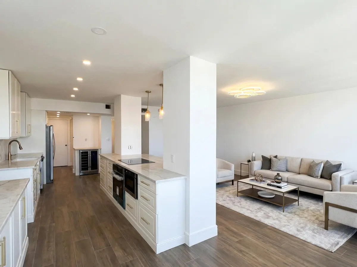 KITCHEN/FAMILY ROOM at 1390 S Ocean Boulevard Ph-f, Pompano Beach