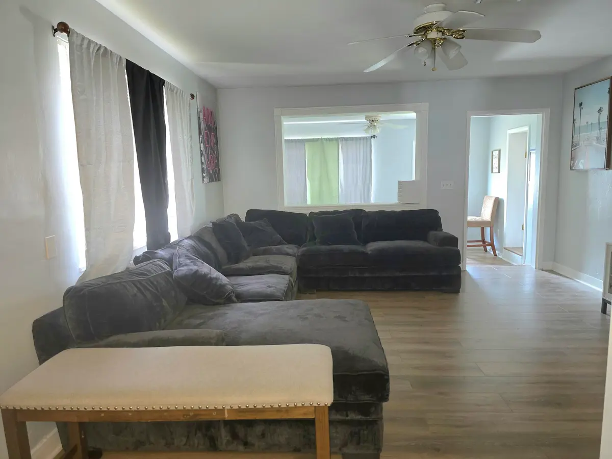 2032 Fillmore Street, Hollywood, FL – photo 4