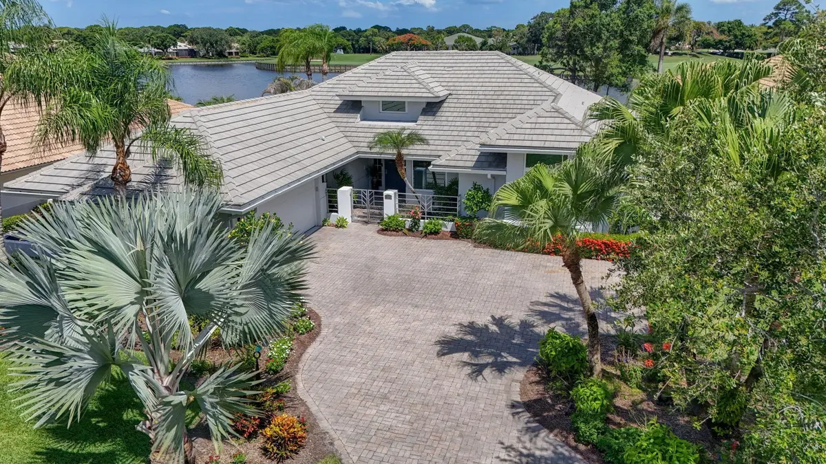 1306 SE Brewster Place at 1306 SE Brewster Place, Stuart