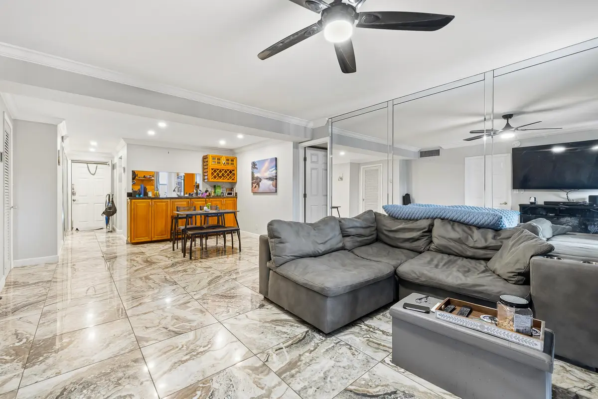 1319 East Hillsboro Blvd 208 Deerfield B at 1319 E Hillsboro Boulevard 208, Deerfield Beach