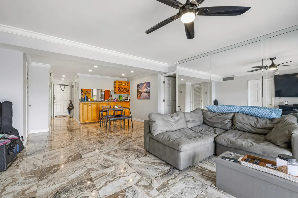 1319 East Hillsboro Blvd 208 Deerfield B at 1319 E Hillsboro Boulevard 208, Deerfield Beach
