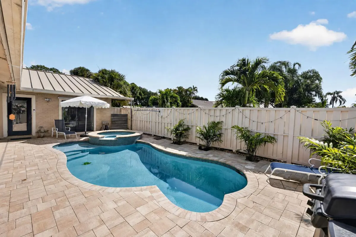 47-web-or-mls-1 at 5378 Eagle Lake Drive, Palm Beach Gardens