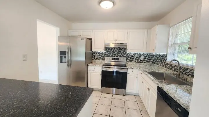 Kitchen at 517 Dotterel Road 31c, Delray Beach