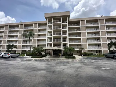 2651 S Course Drive 503, Pompano Beach – Condominium for rent