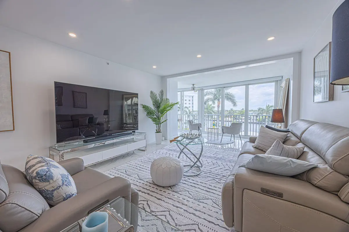 3224 S Ocean #612B (Living Rm2) at 3224 S Ocean Boulevard 612b, Highland Beach