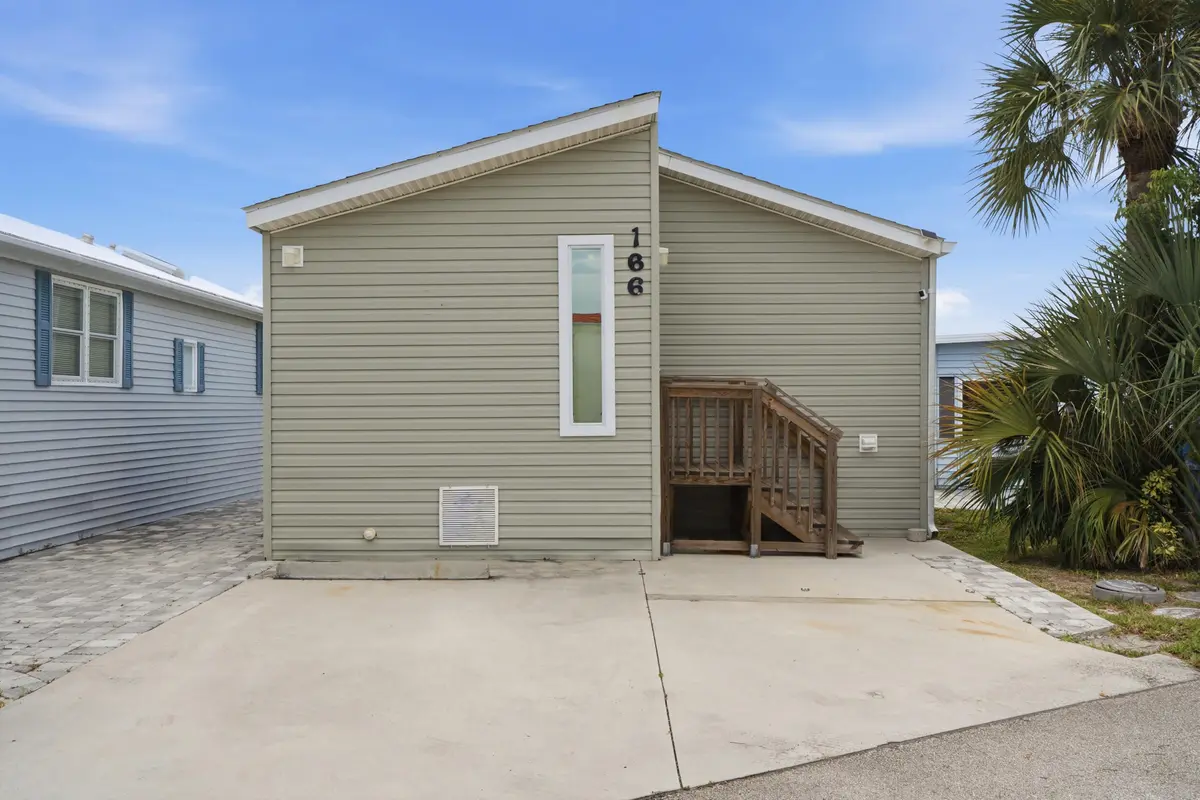 2_smg07795 at 166 Nettles Boulevard, Jensen Beach