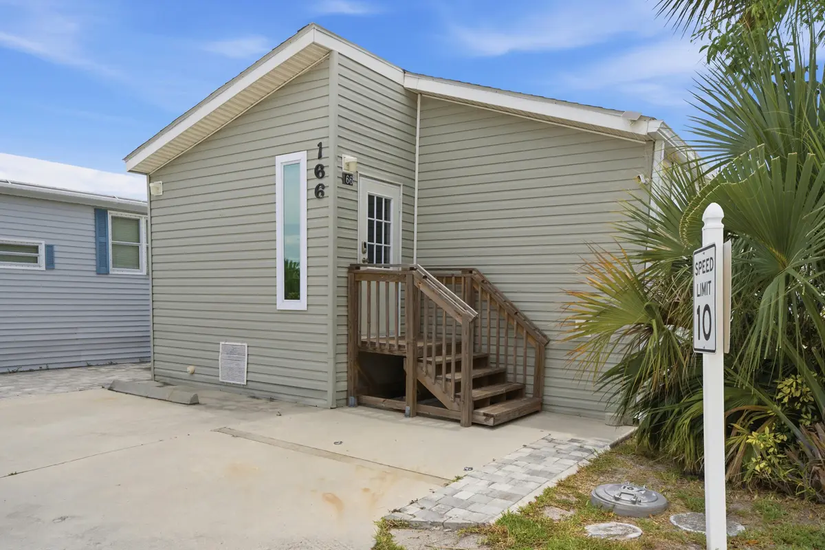 3_smg07810 at 166 Nettles Boulevard, Jensen Beach