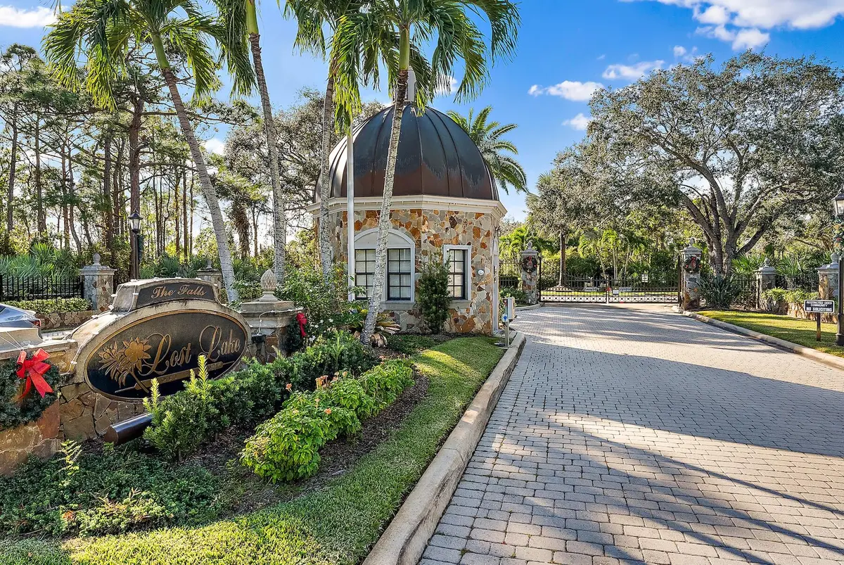 The Falls Enterance (1) at 5112 SE Lost Lake Way, Hobe Sound