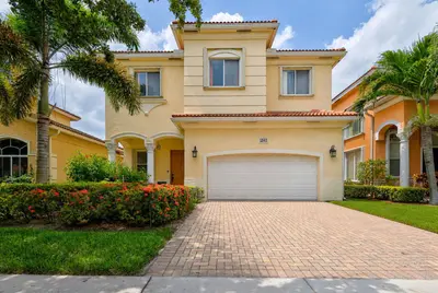 241 Gazetta Way, West Palm Beach – Single Family Residence for sale