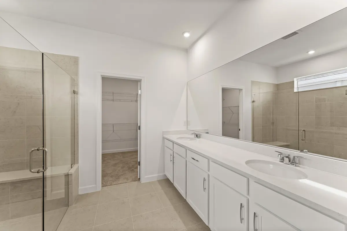US_SEF_EDEN GRAND_LOT 246_OWNERS BATH 2 at 12056 SW Pantone Street, Port St. Lucie
