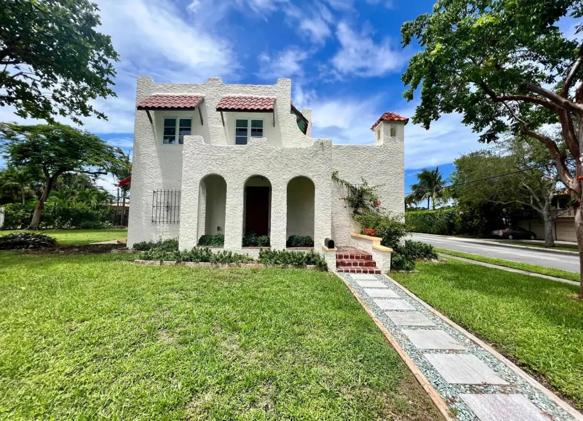 Facade at 302 Fordham Drive, Lake Worth Beach