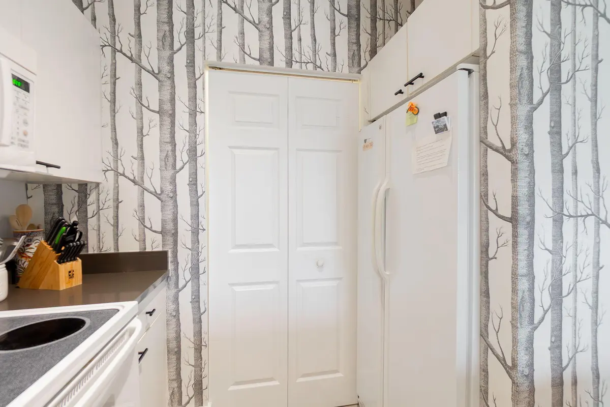 6-web-or-mls-DSC05287 at 11790 St Andrews Place 304, Wellington