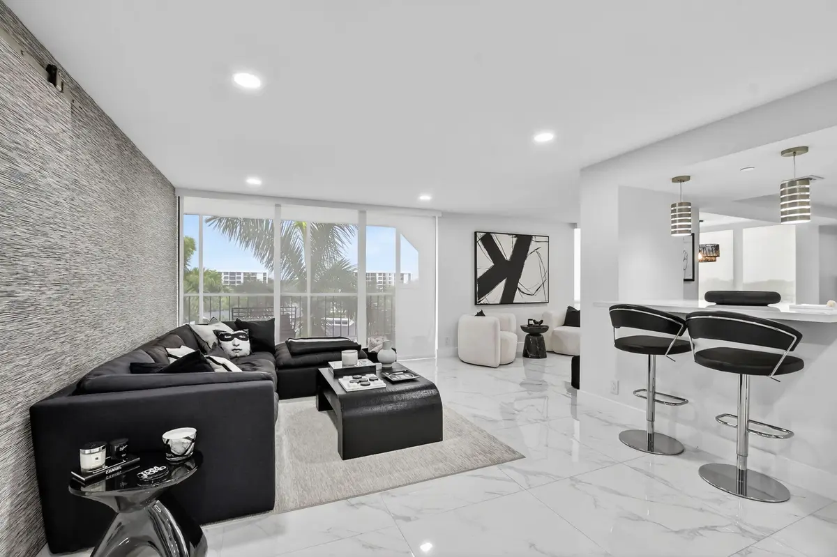 View from entrance at 7738 Lakeside Boulevard 362, Boca Raton