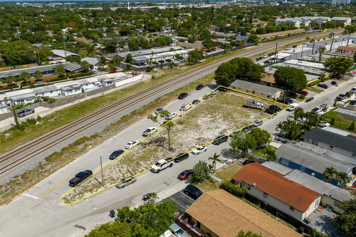 901 S H ST Lake Worth Beach-3 at 901 S H Street, Lake Worth Beach