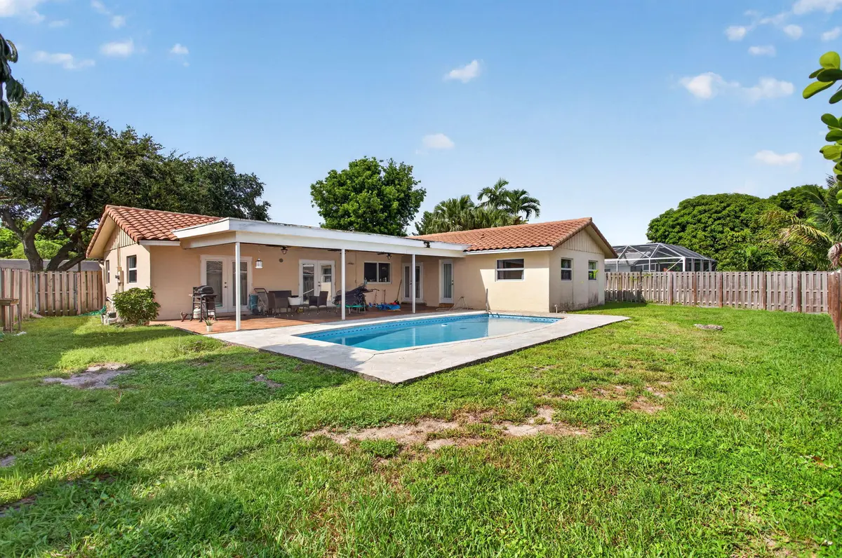 5-web-or-mls-11241-7585 at 11241 NW 42nd Street, Coral Springs