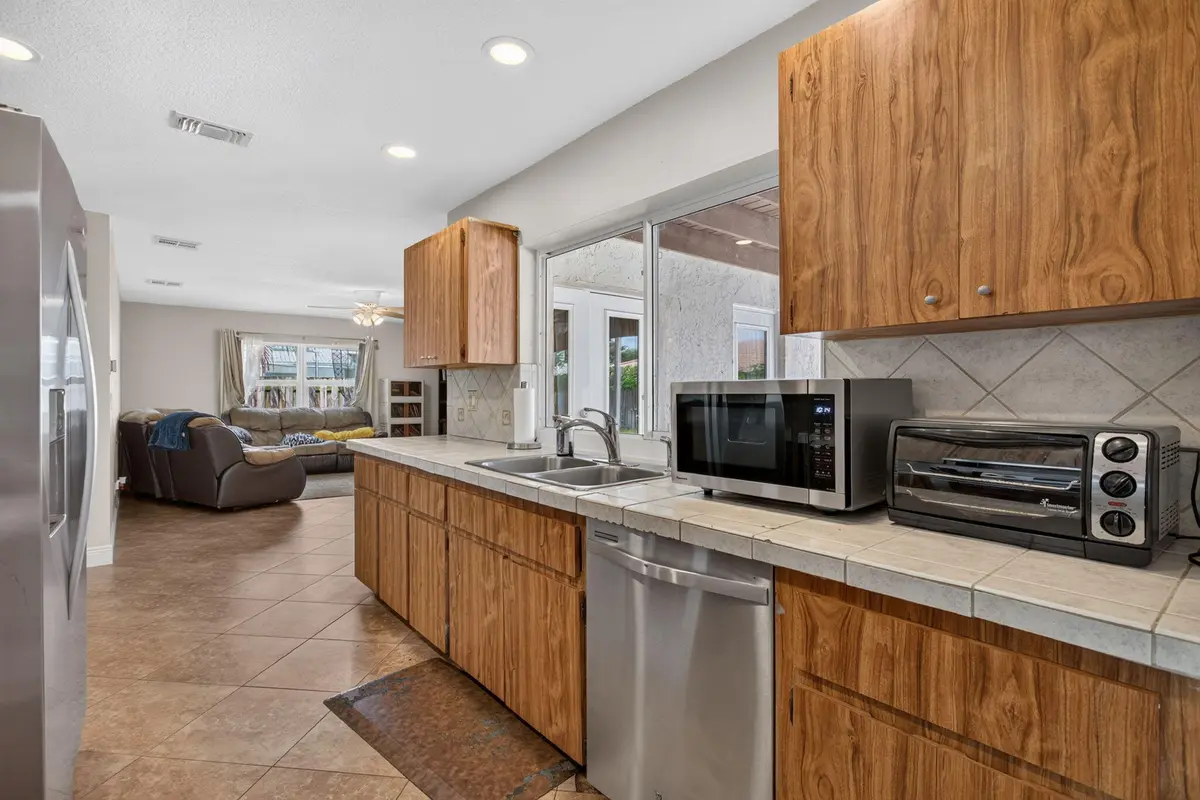 29-web-or-mls-11241-7718 at 11241 NW 42nd Street, Coral Springs