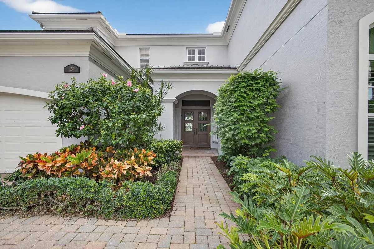 5-web-or-mls-5D1A8825 at 128 Siesta Way, Palm Beach Gardens