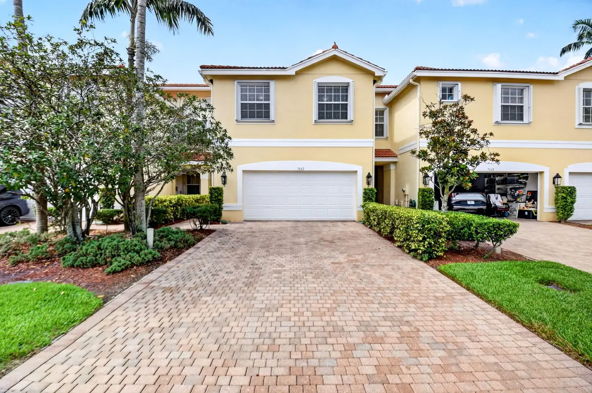 7662 SPATTERDOCK DR. at 7662 Spatterdock Drive, Boynton Beach