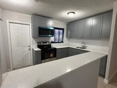 322 SW 2nd Street 3, Pompano Beach – leased