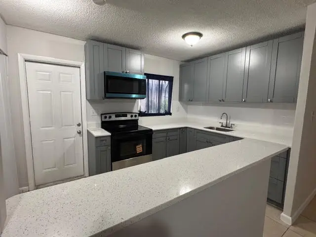 Great size kitchen at 322 SW 2nd Street 3, Pompano Beach