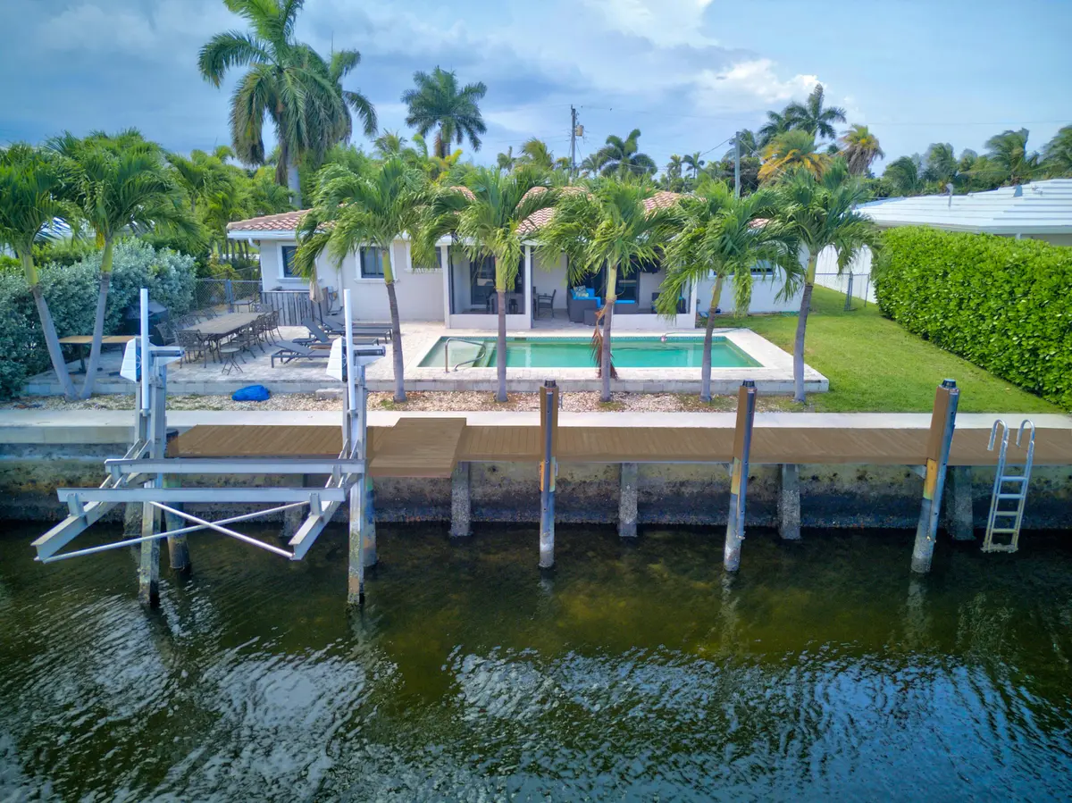 waters-6 at 2542 SE 10th Street, Pompano Beach