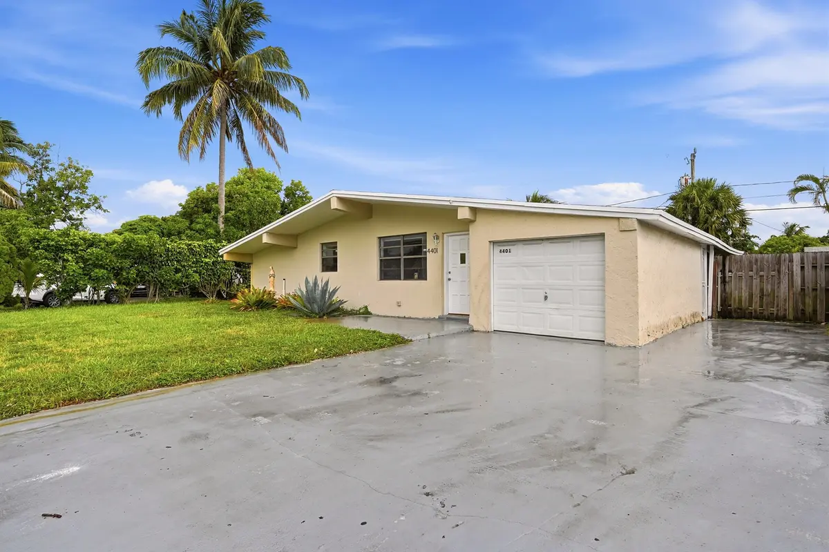 02_front at 4401 NW 33rd Street, Lauderdale Lakes