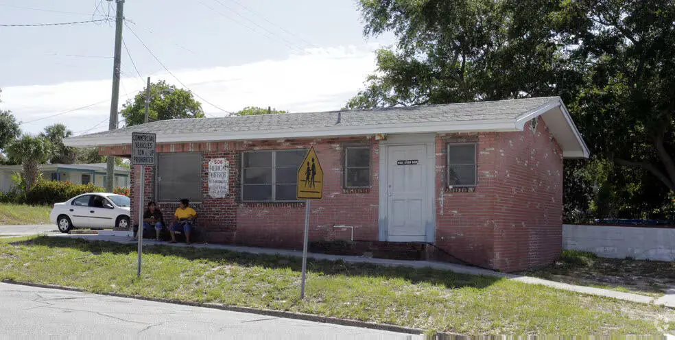 506-N-7th-St-Fort-Pierce-FL-Building-Pho at 506 N 7th, Fort Pierce
