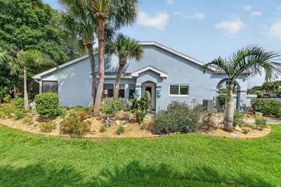 1646 SE Green Acres Circle F101, Port St. Lucie – Condominium for sale