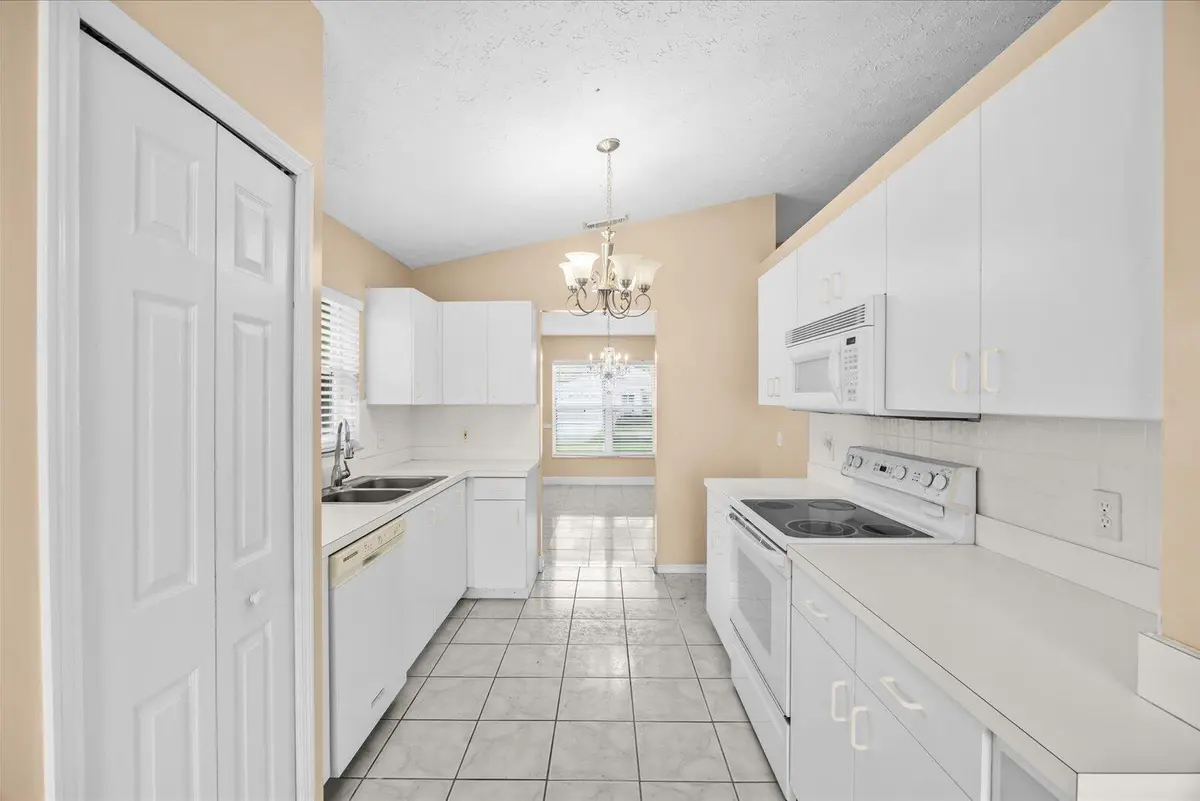 Fort Pierce, FL House – Kitchen at 413 European Lane, Fort Pierce